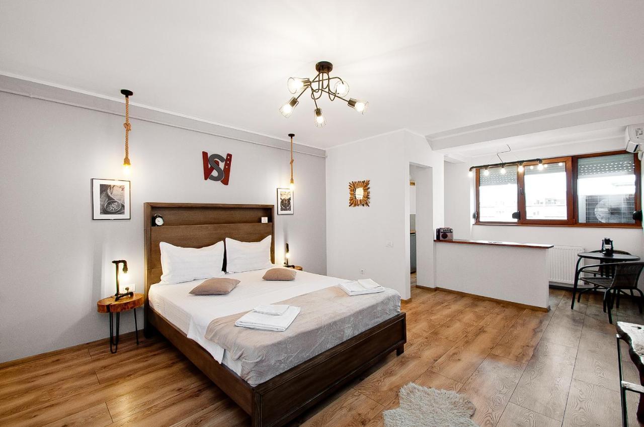 Wood&Steel Apartment Galaţi Exteriér fotografie