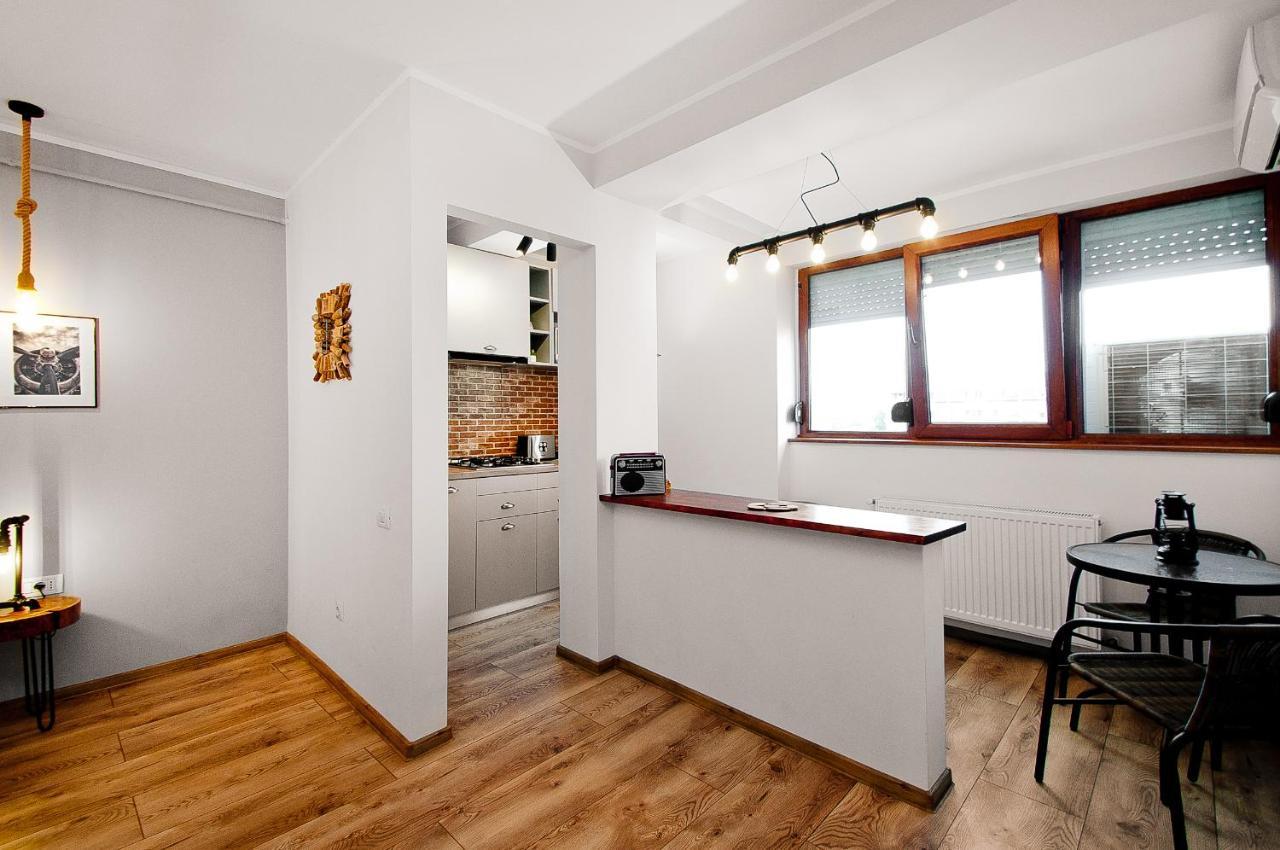 Wood&Steel Apartment Galaţi Exteriér fotografie