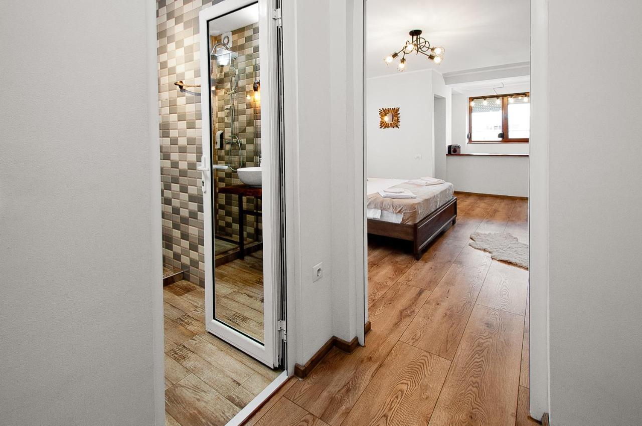 Wood&Steel Apartment Galaţi Exteriér fotografie