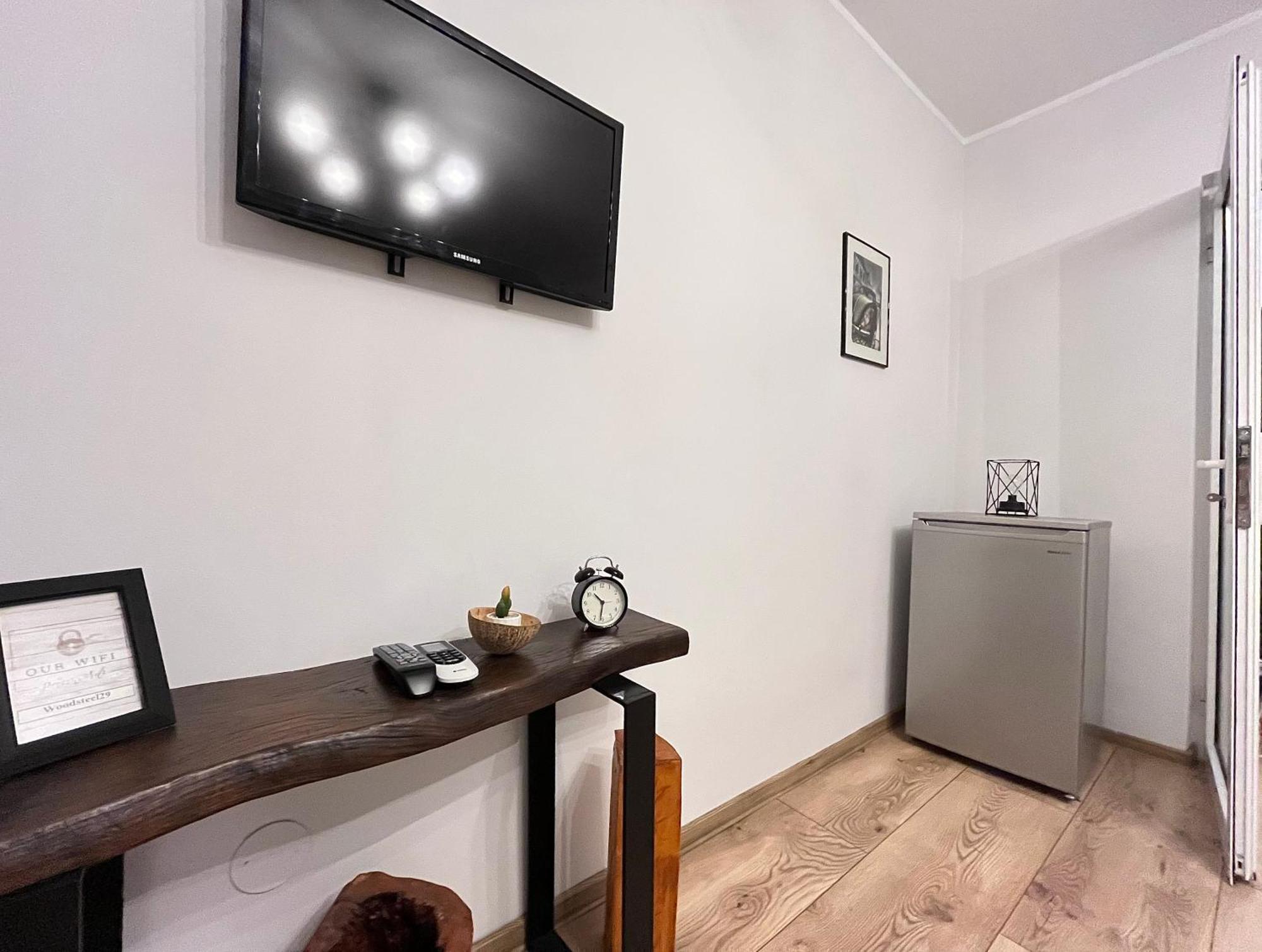 Wood&Steel Apartment Galaţi Exteriér fotografie